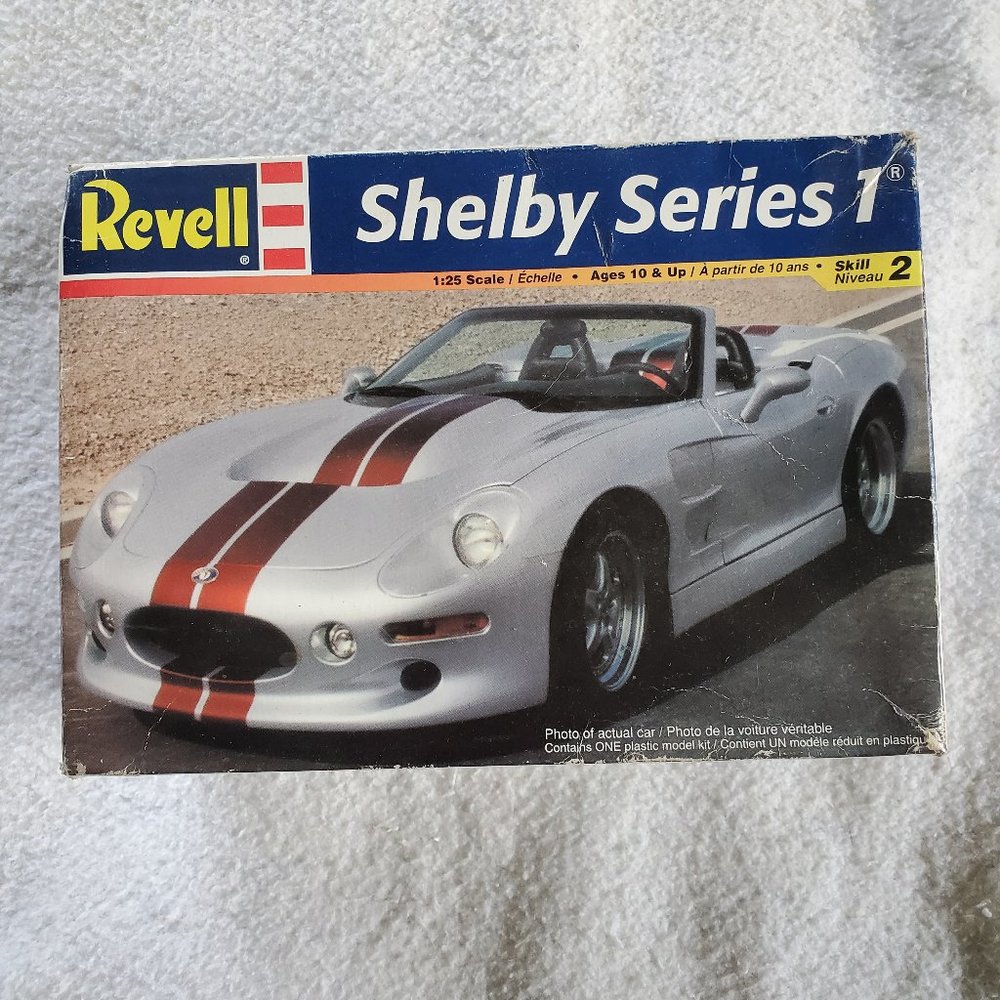 Revell Shelby Series 1 Model Car Kit Scale 1:25 Skill Level 2 New Open Box 2534